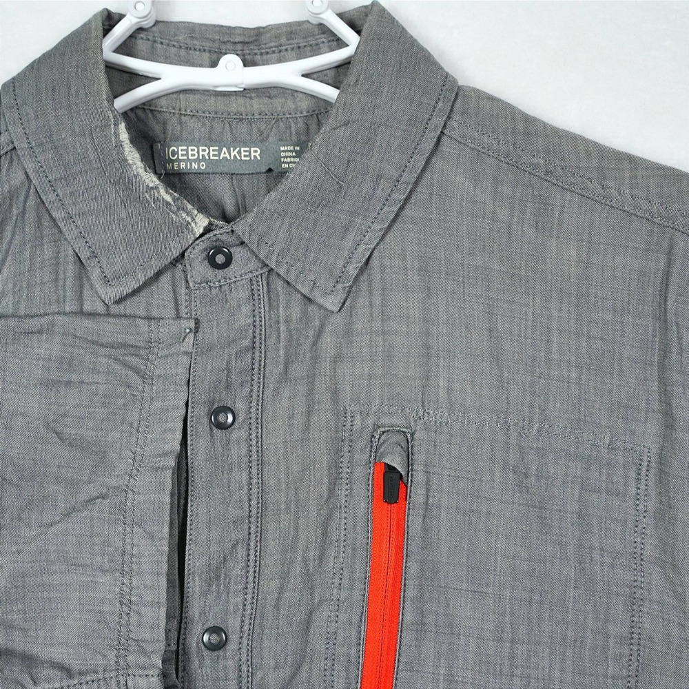 Icebreaker Merino Wool Mens Small Gray Short Sleeve Snap Front Shirt Zip - READ